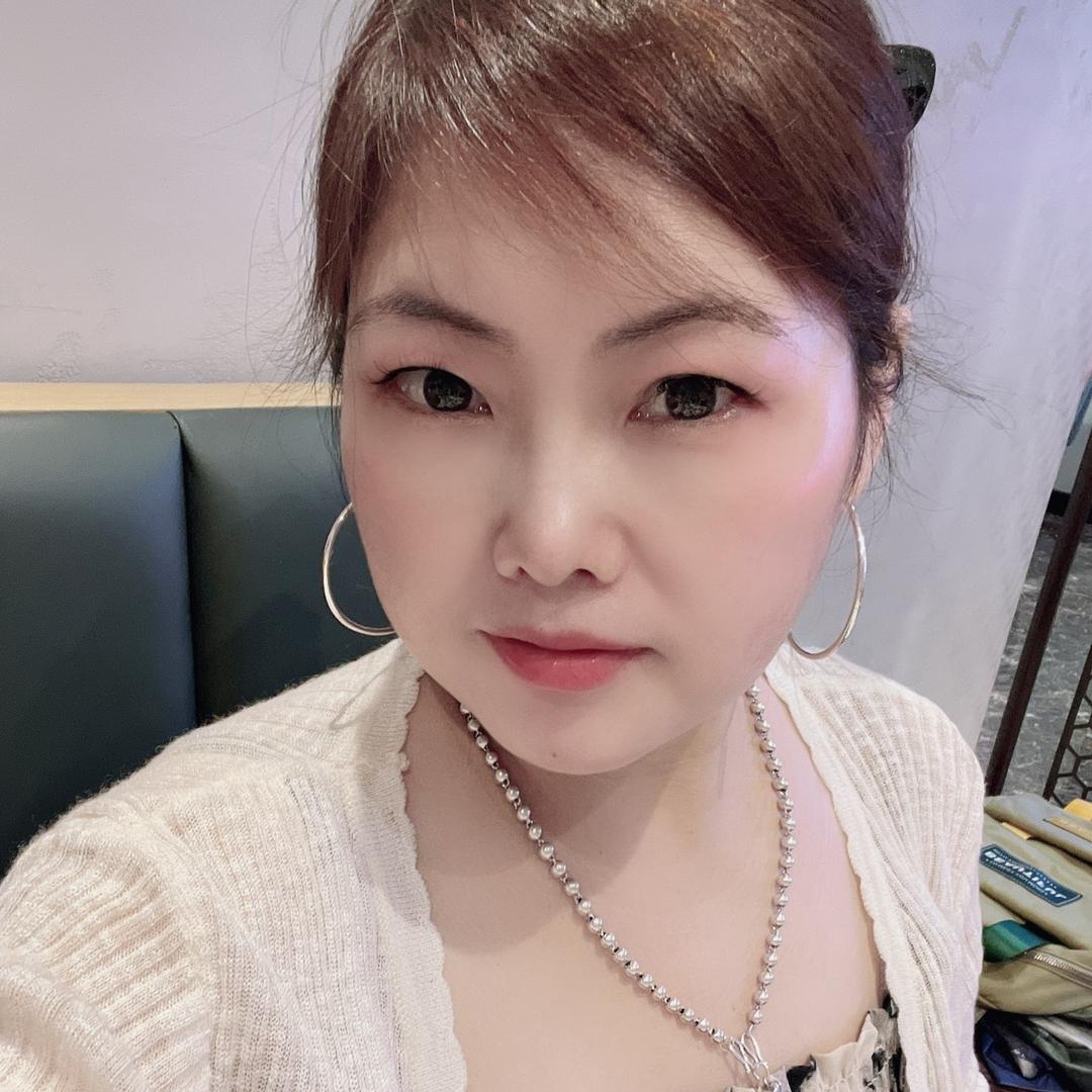 绾硅过精选百货市集