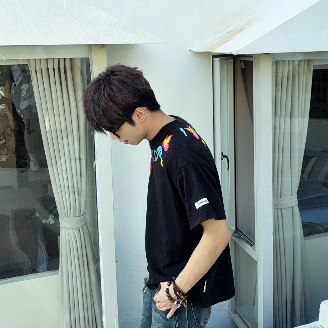 小罗今天穿什么