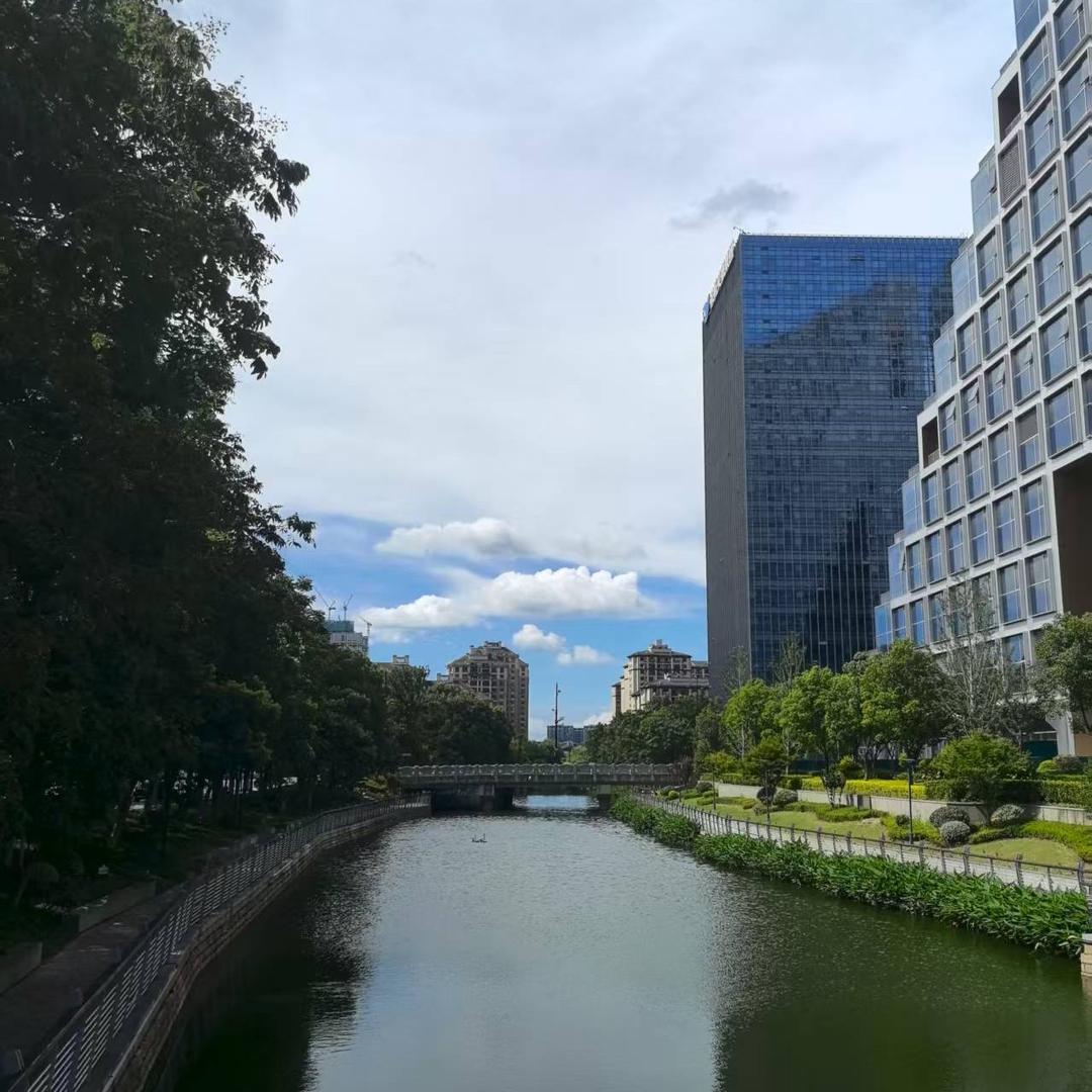 權力只對來源負責