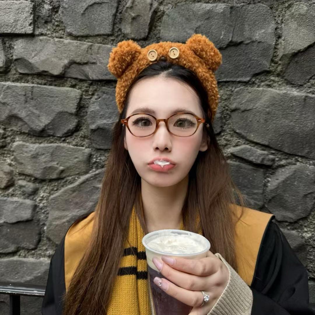 陈婧仪Chenjingyi