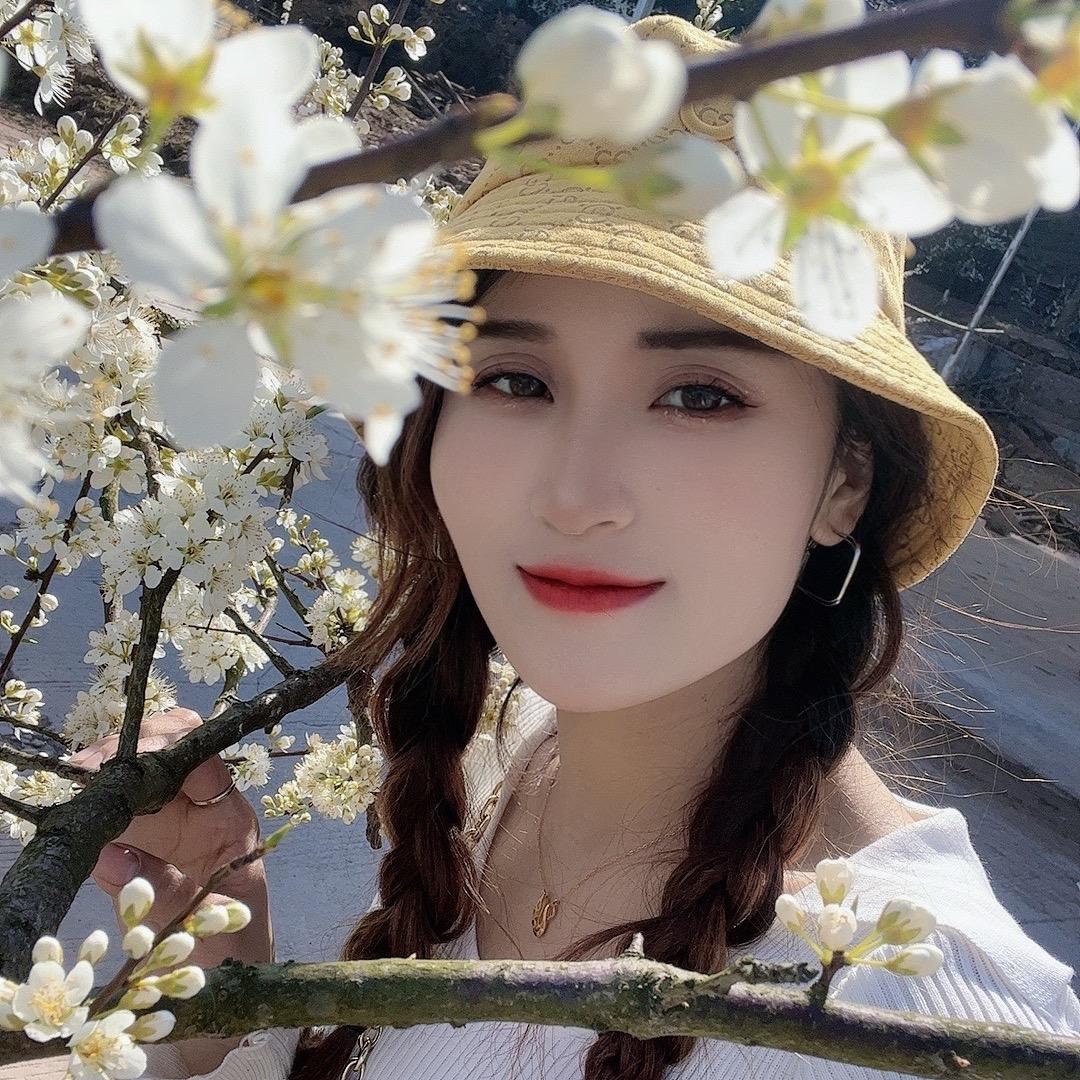 邓美丽（户外）