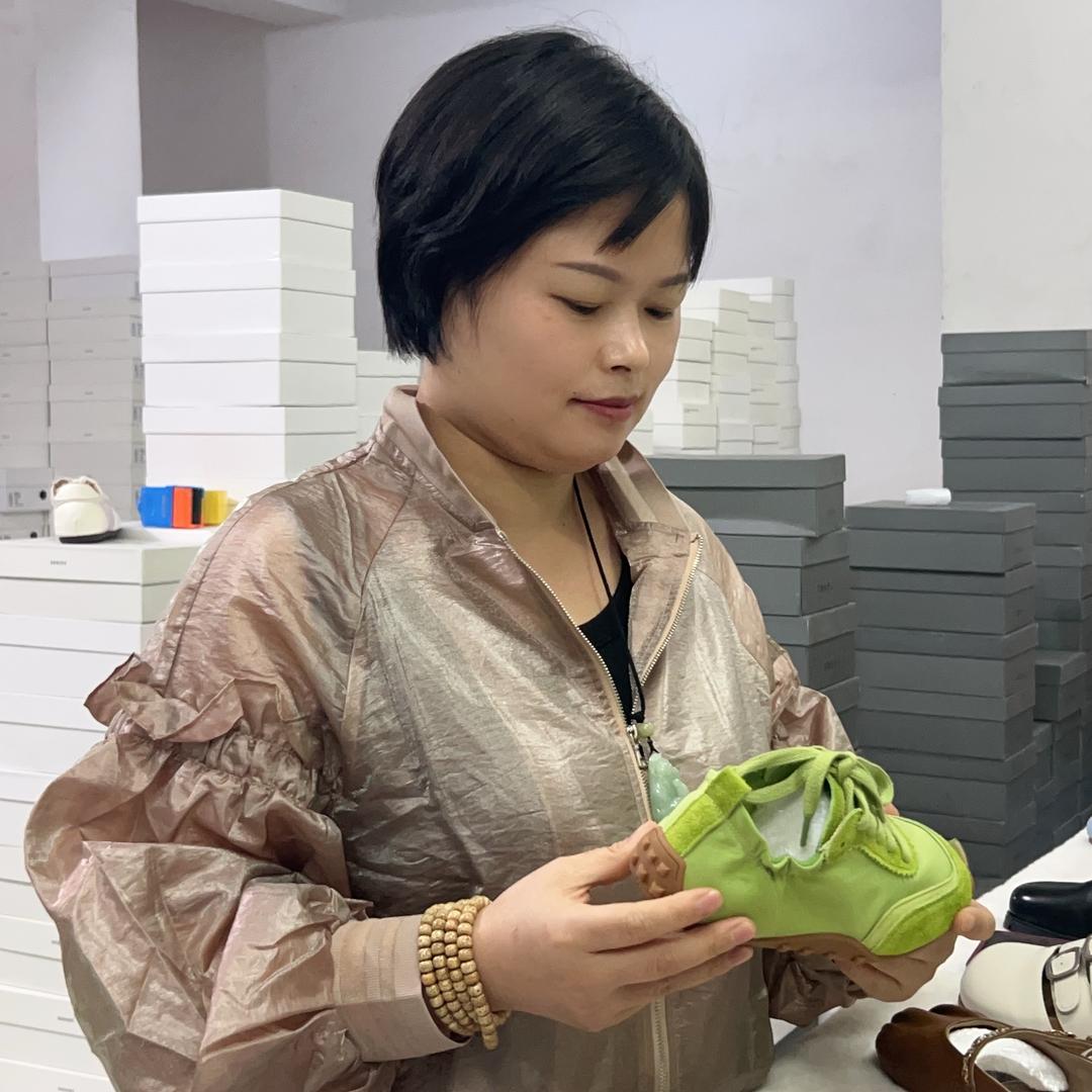 义乌芬姐品牌女鞋尾货批发