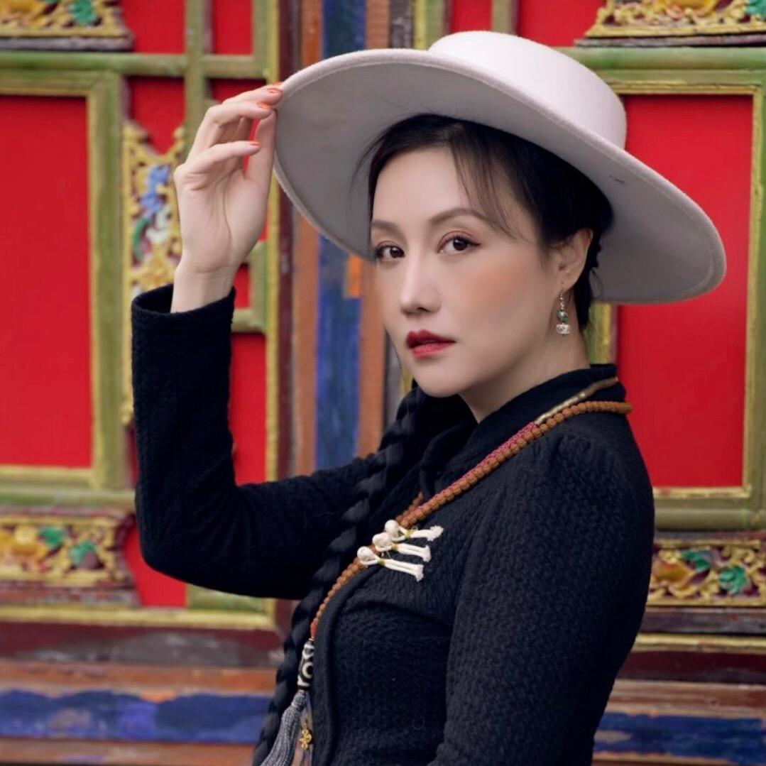 希若卓玛宝藏店三号