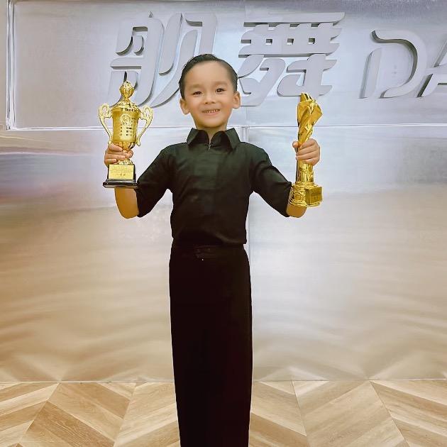 嘟嘟猫🐱成长记录