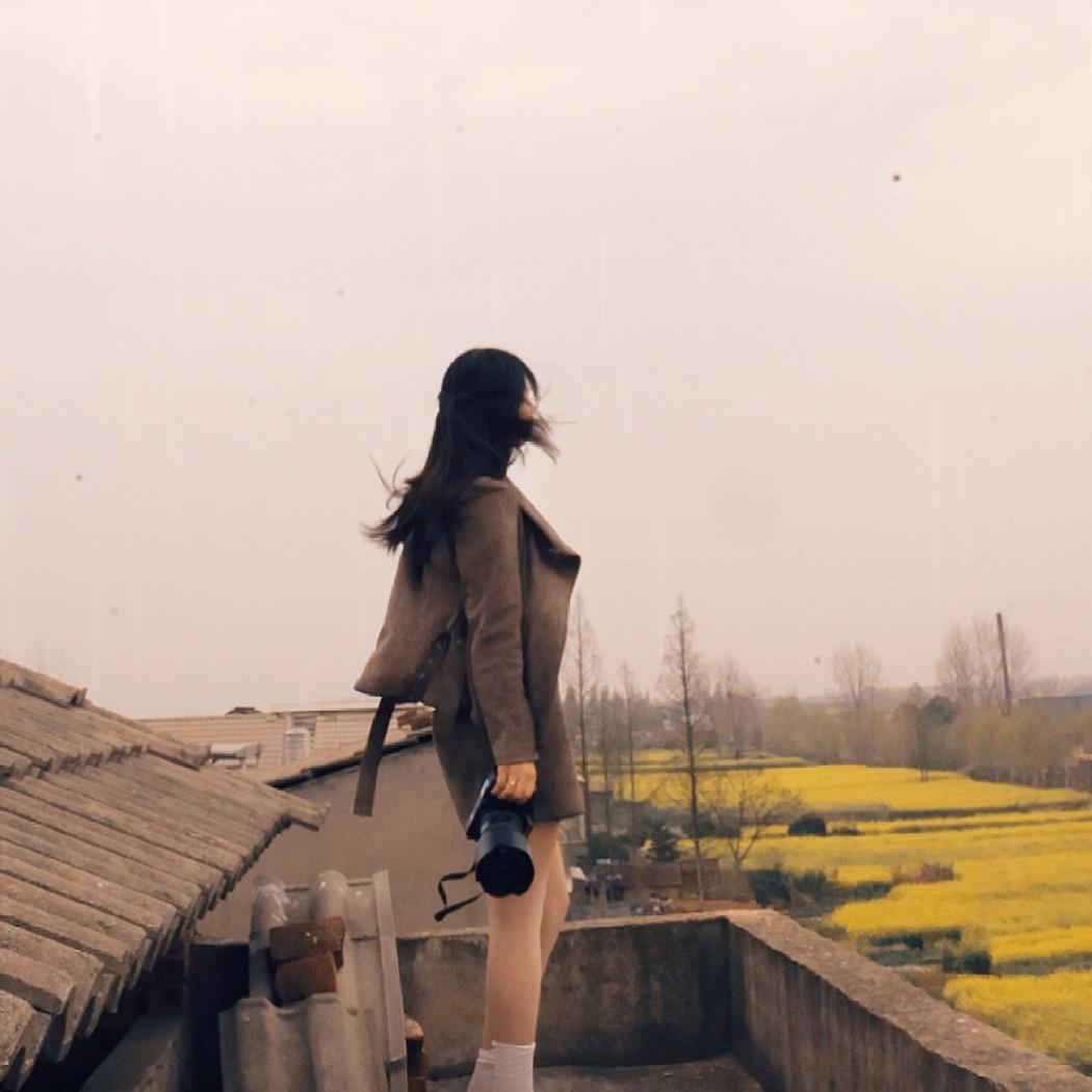 小镇姑娘.
