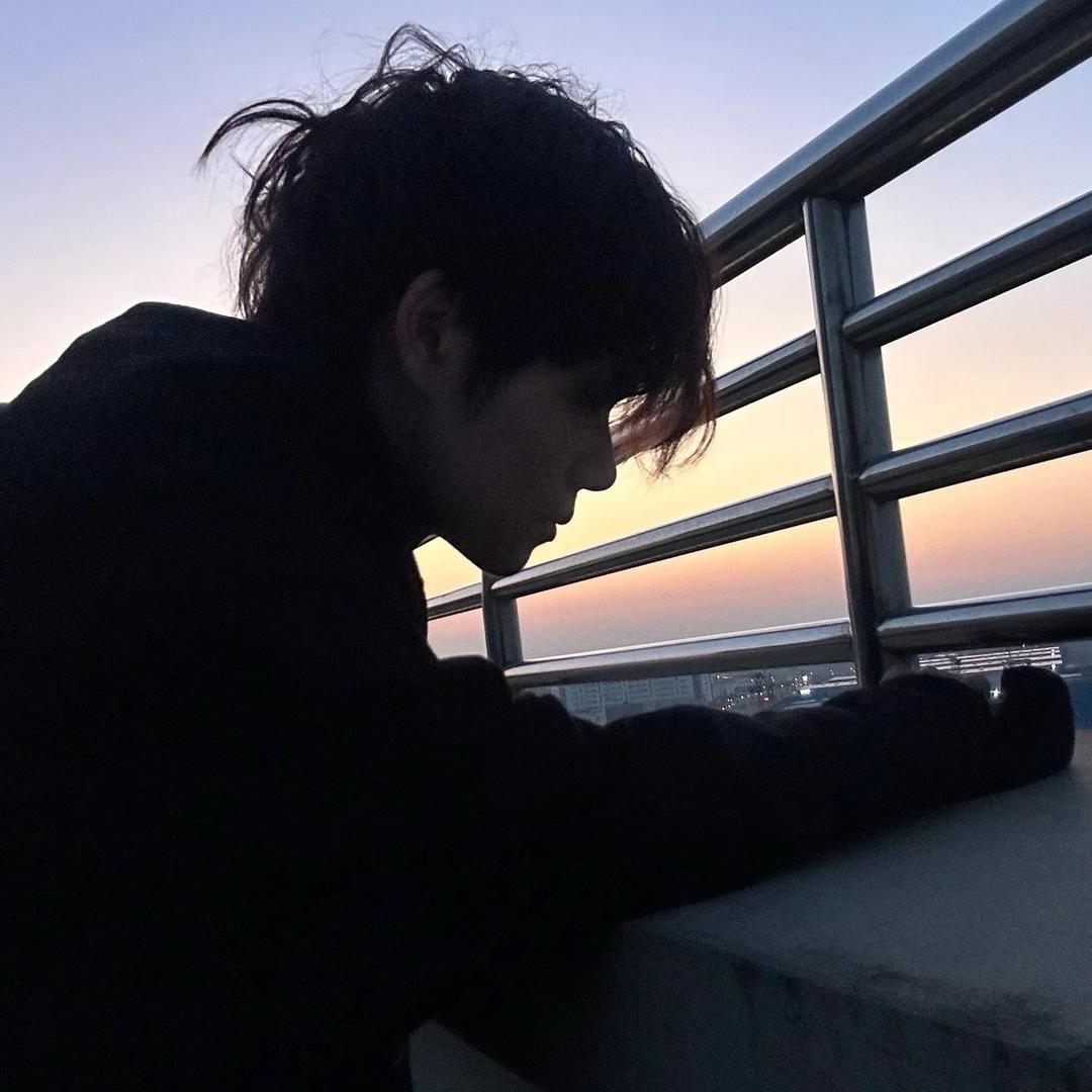 .。