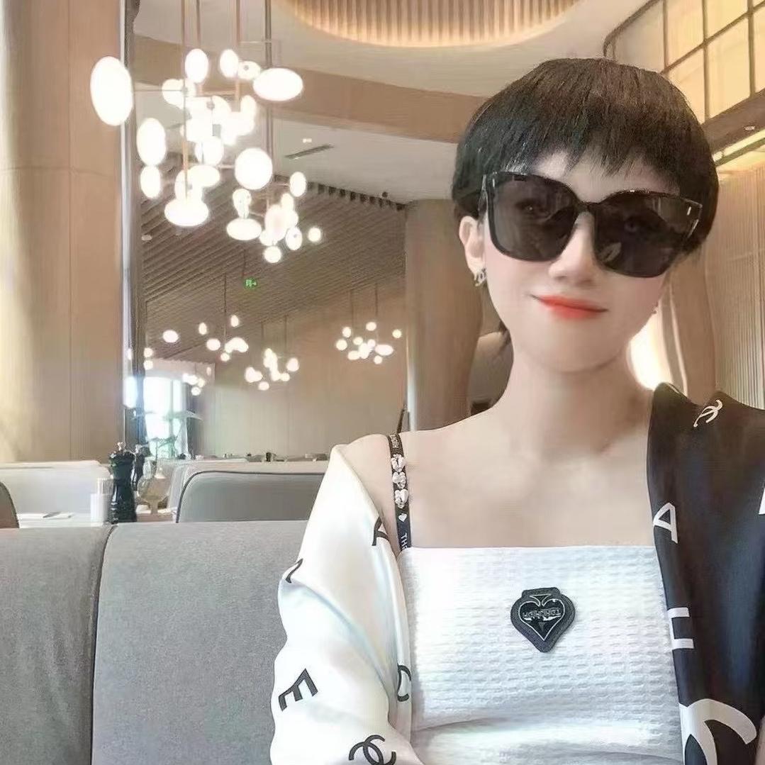 闺蜜房产咨询