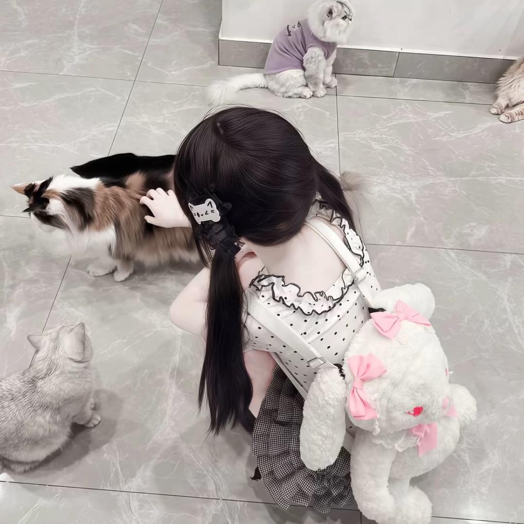 宅宅妍.