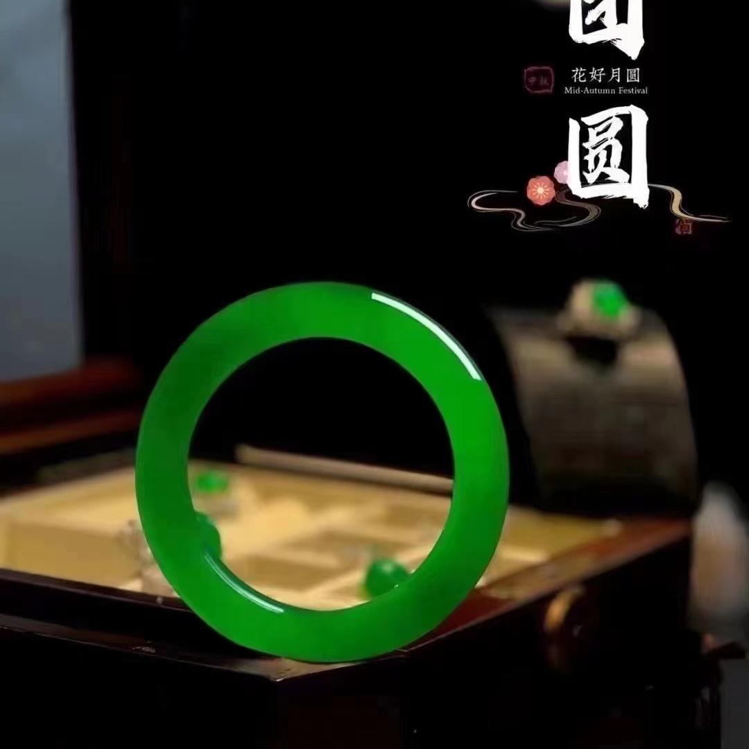 翡翠手镯源头工厂