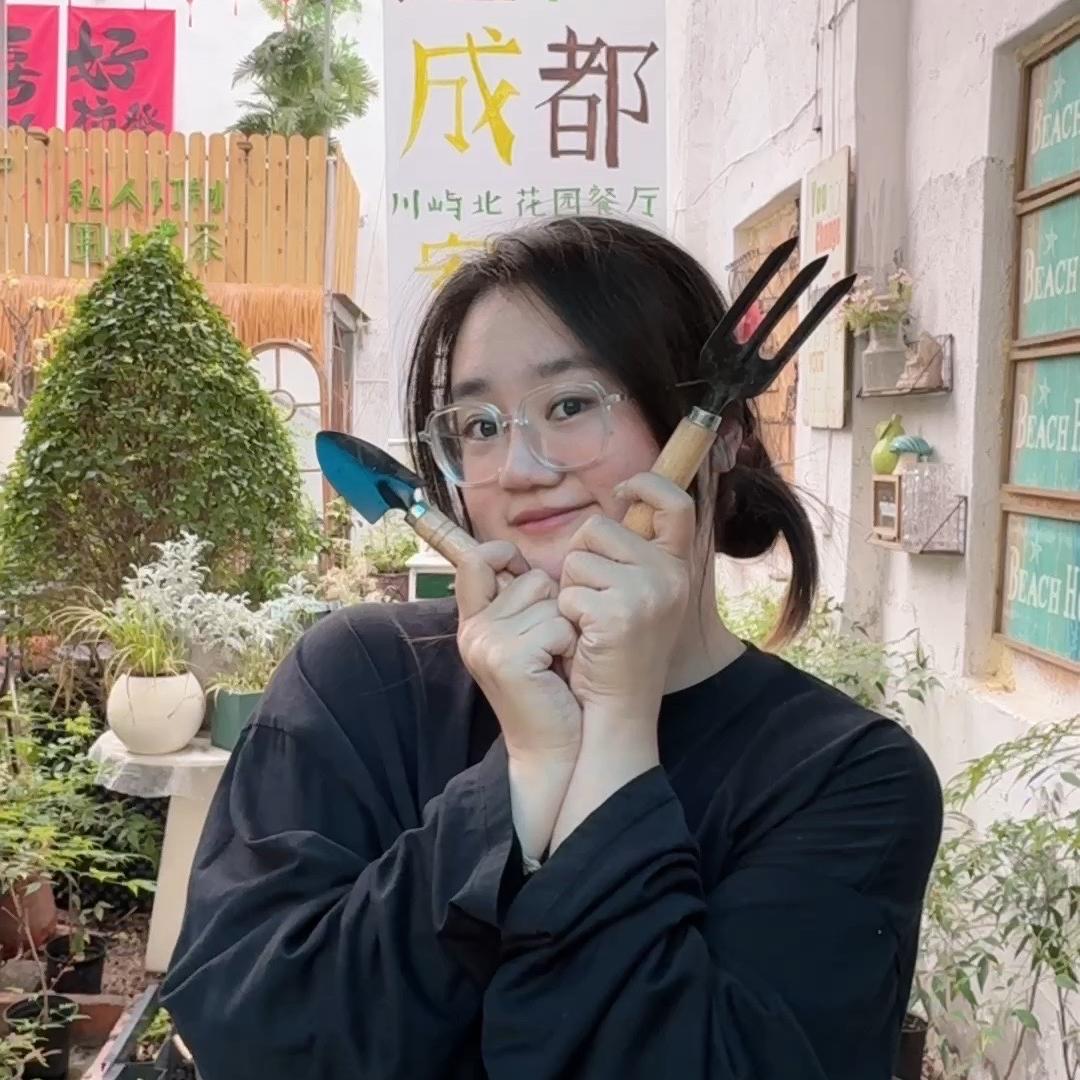 萌七七仔