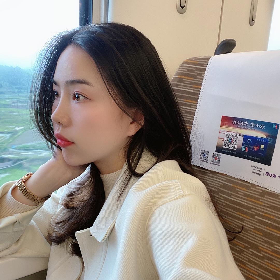 侯婷咩咩