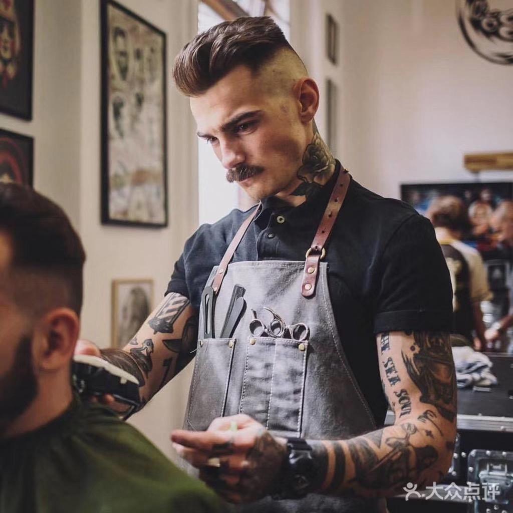 TONI✂️✂️✂️ＡJ