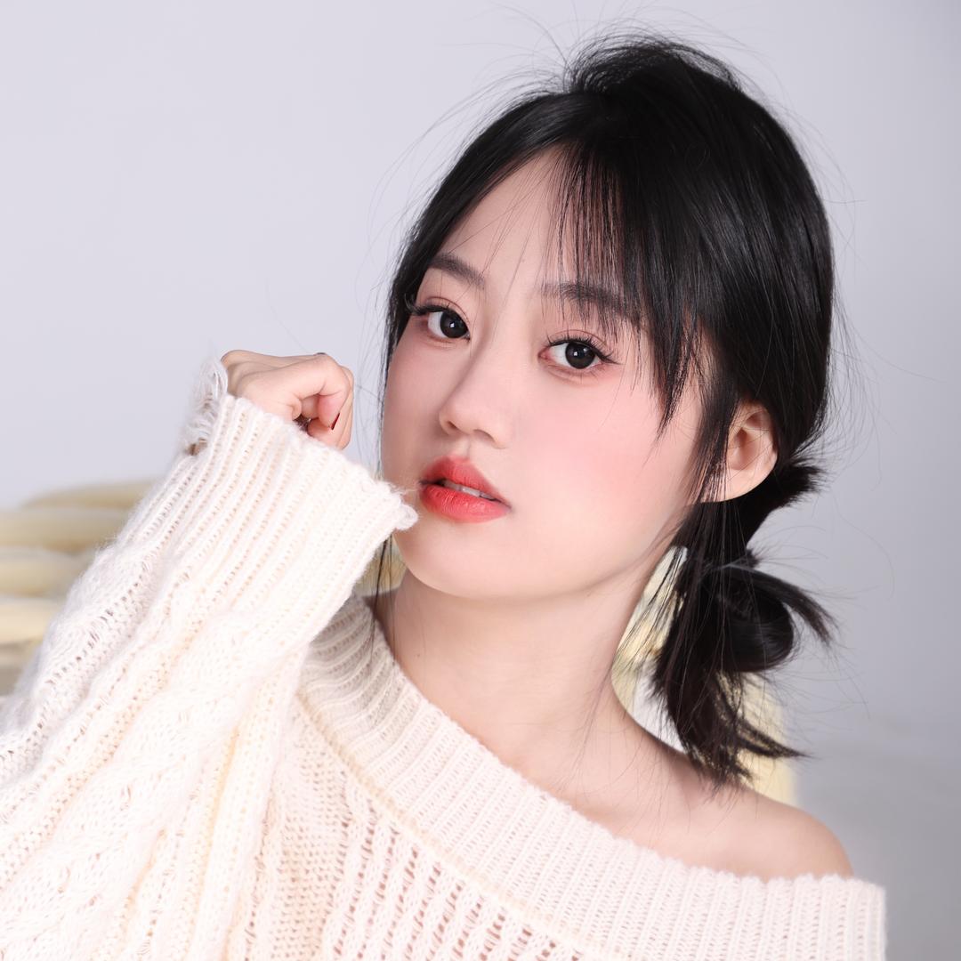 芷瑶瑶瑶瑶._