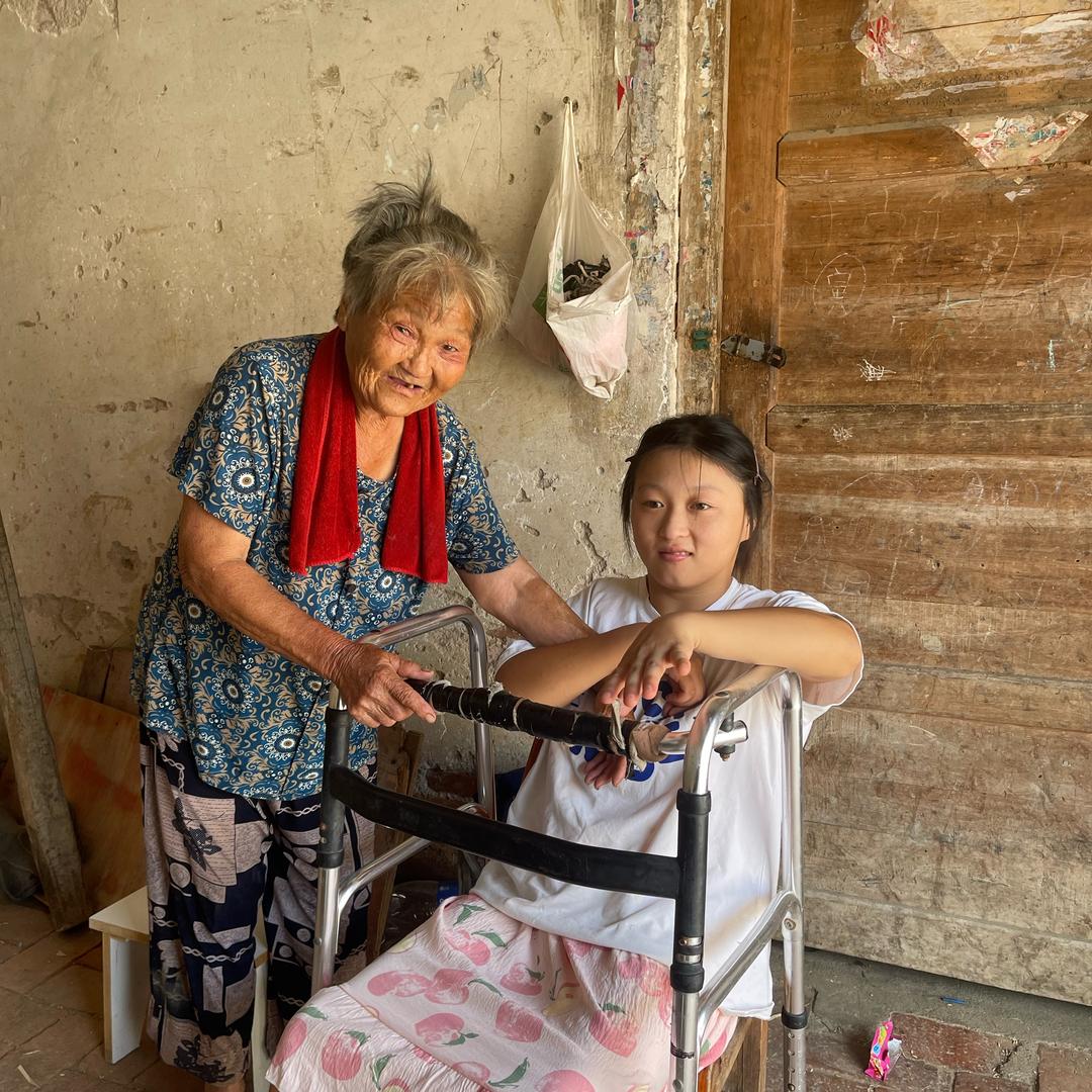 小雨♿️奕奕（橱窗有好物🙏）