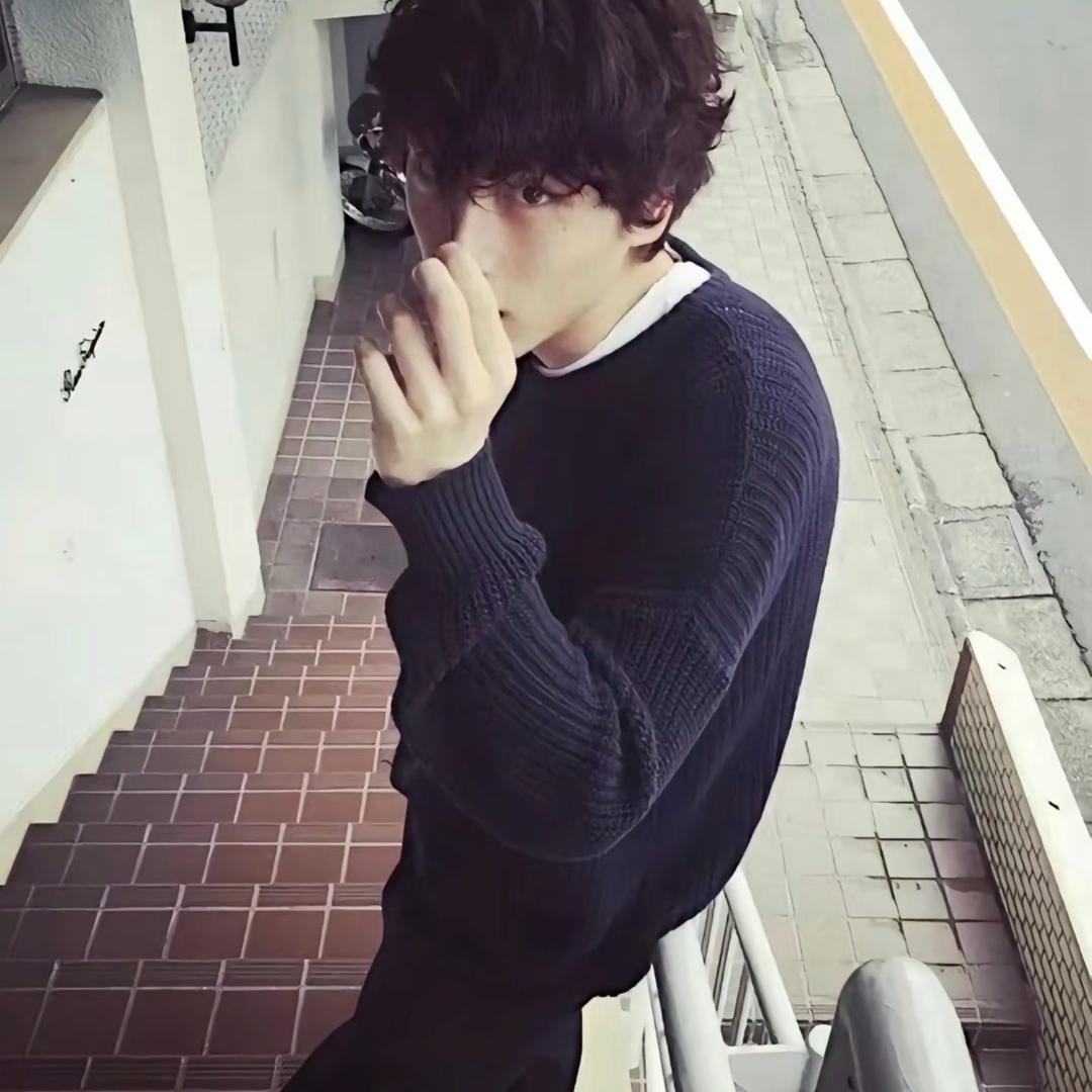九