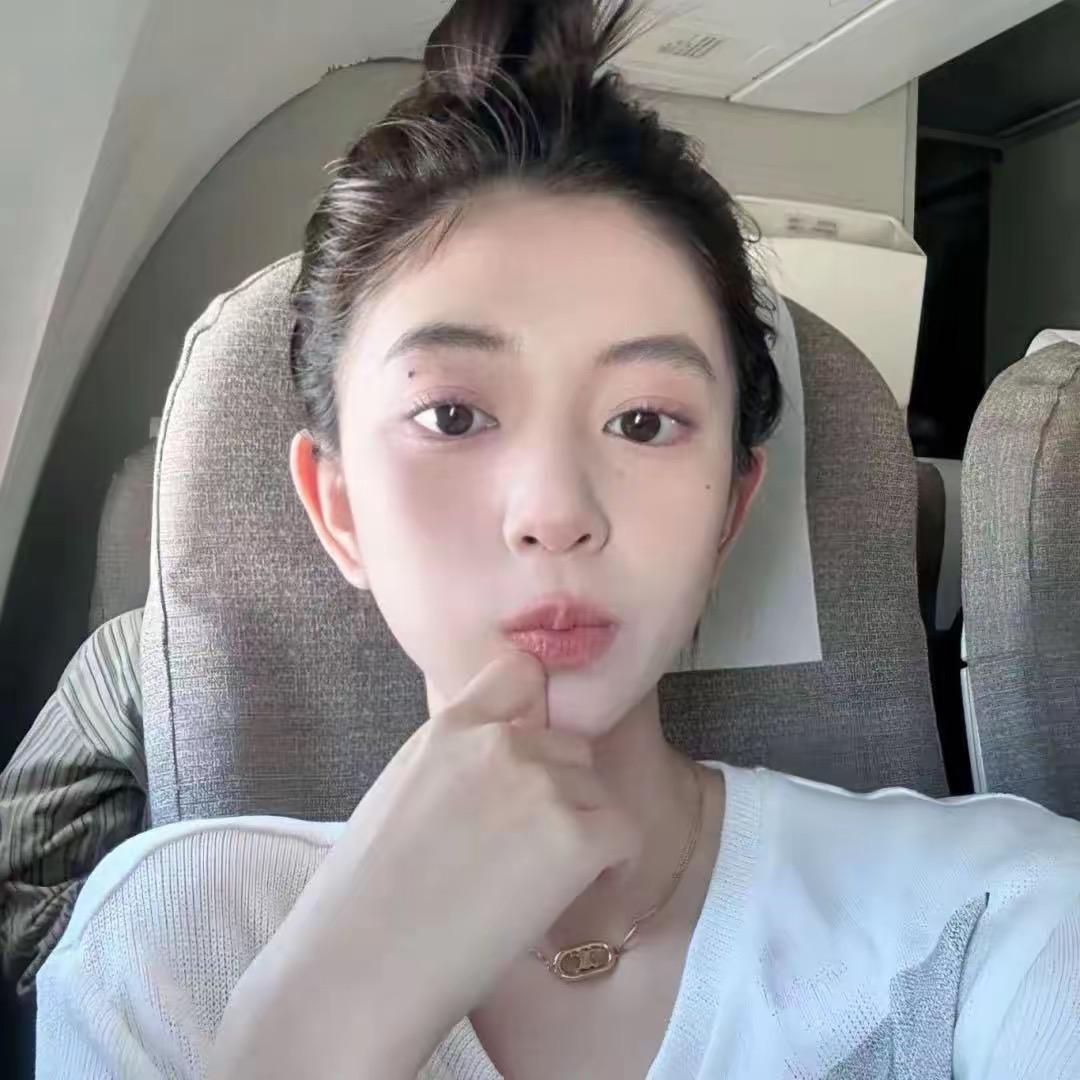 仟仟🕸️