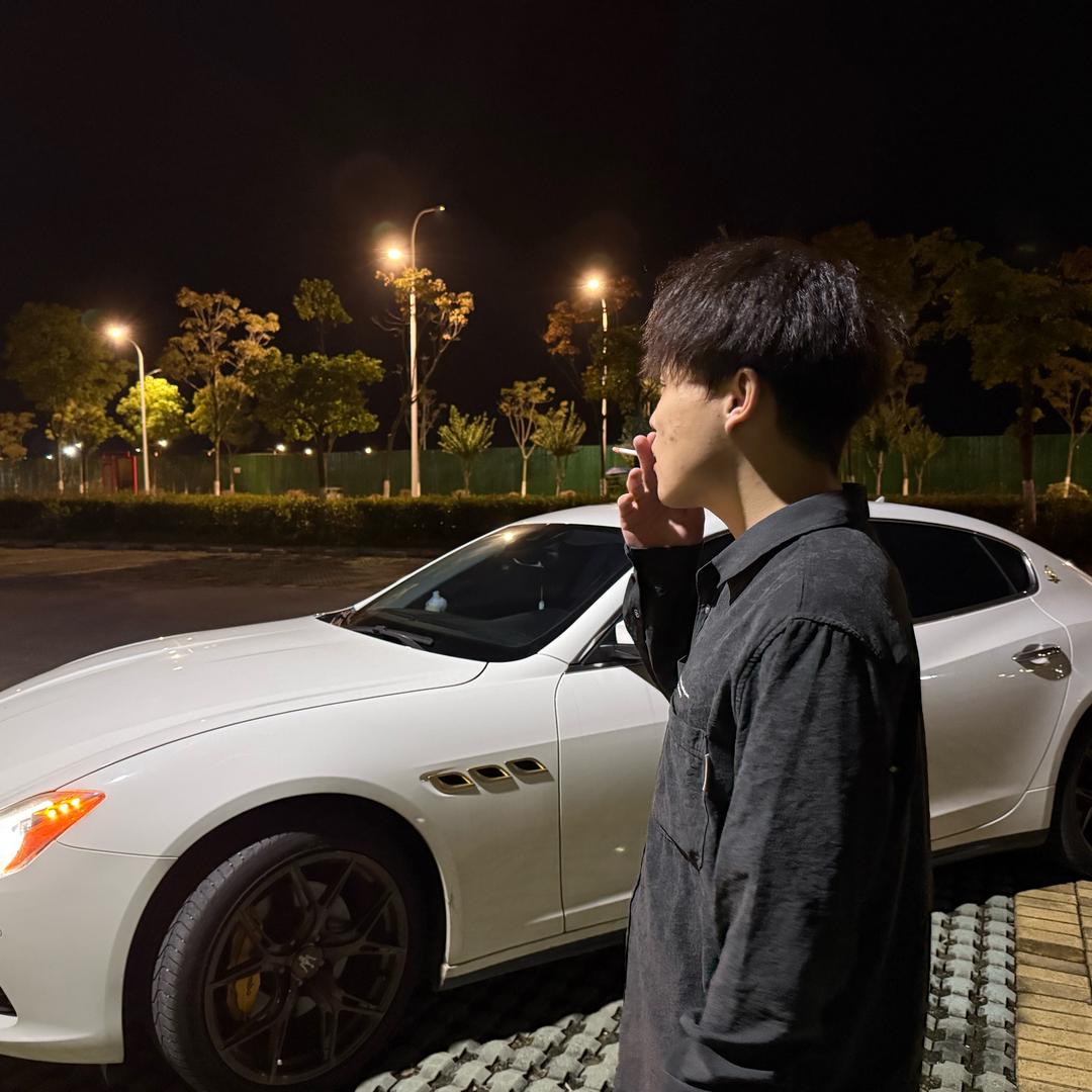 小丑八怪
