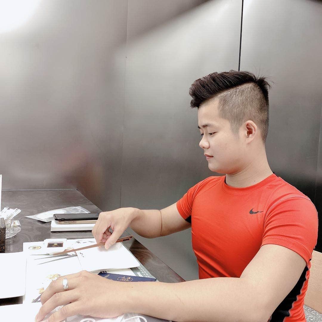 中大旧凤凰店:潮南粿面。鸿仔(橱窗好物)