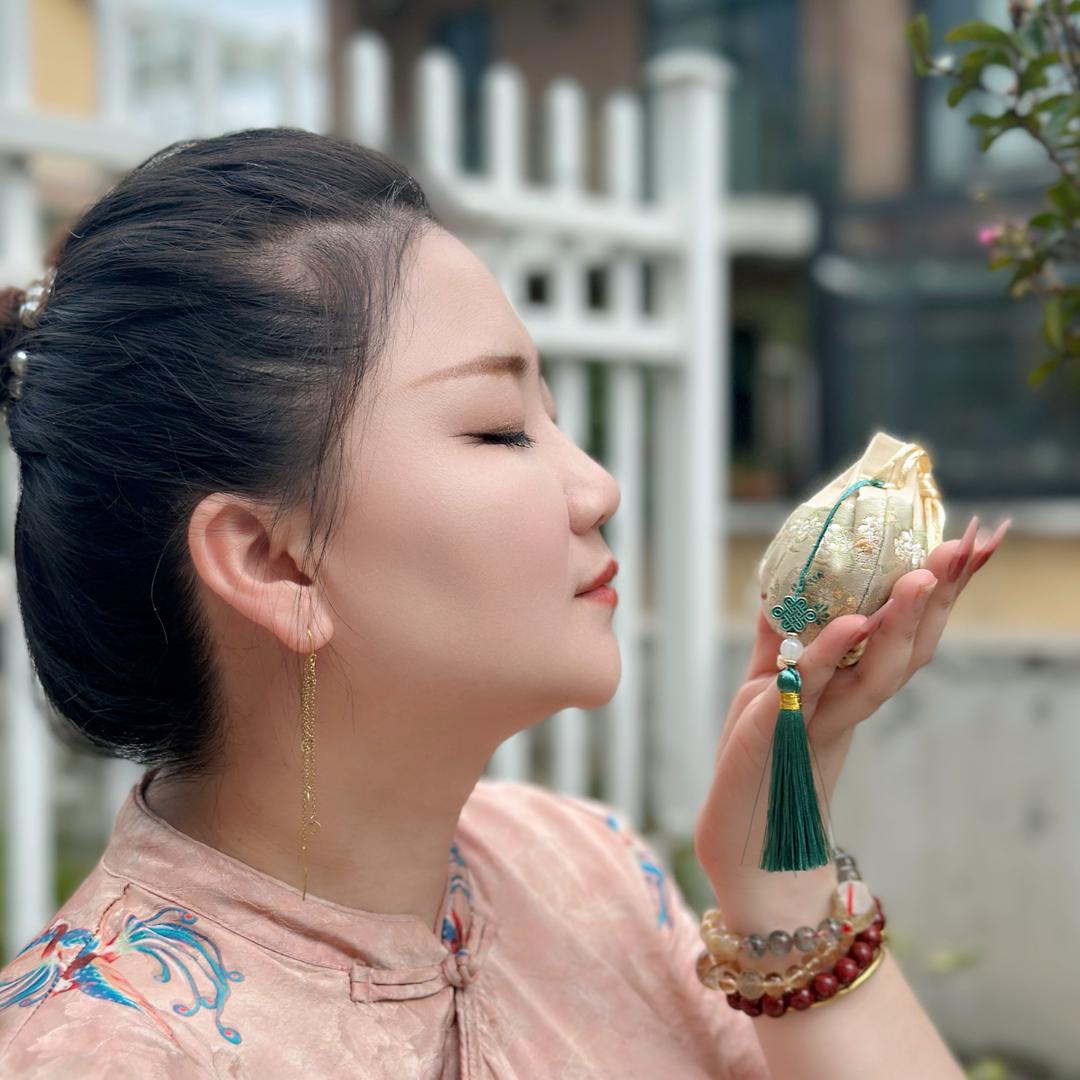 颜妍Pro