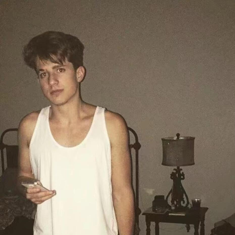📸