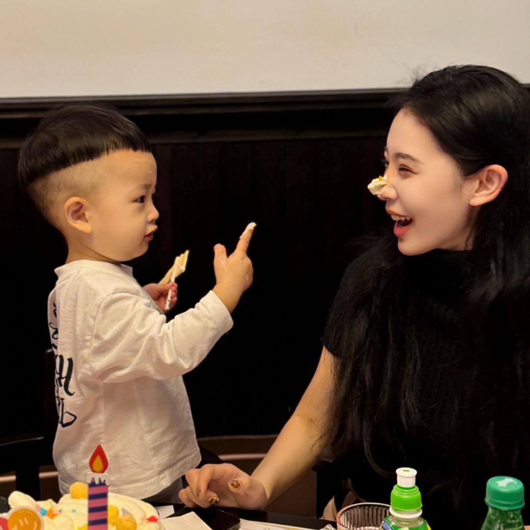 金添翼的美少女妈咪@抖音