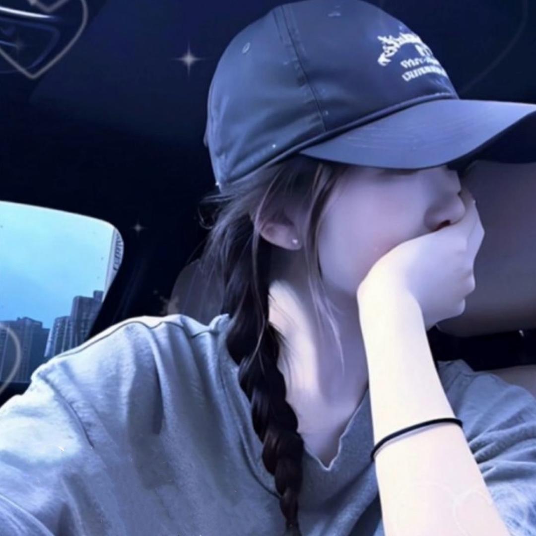 ☾⋆꯭᭄琉♡̶璃ꦿོ࿐