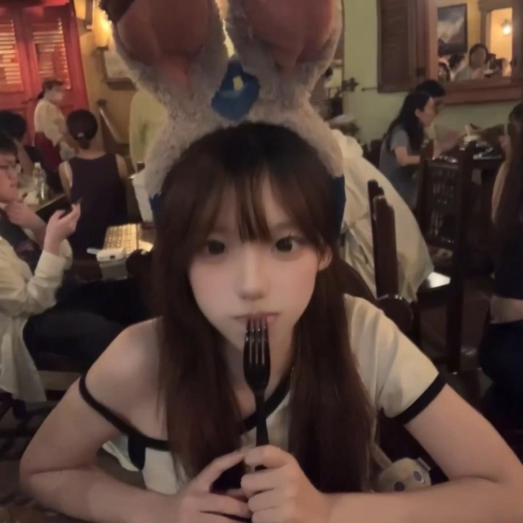 汤包有点饿