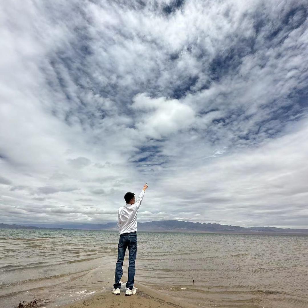 卖喜糖的寇二娃