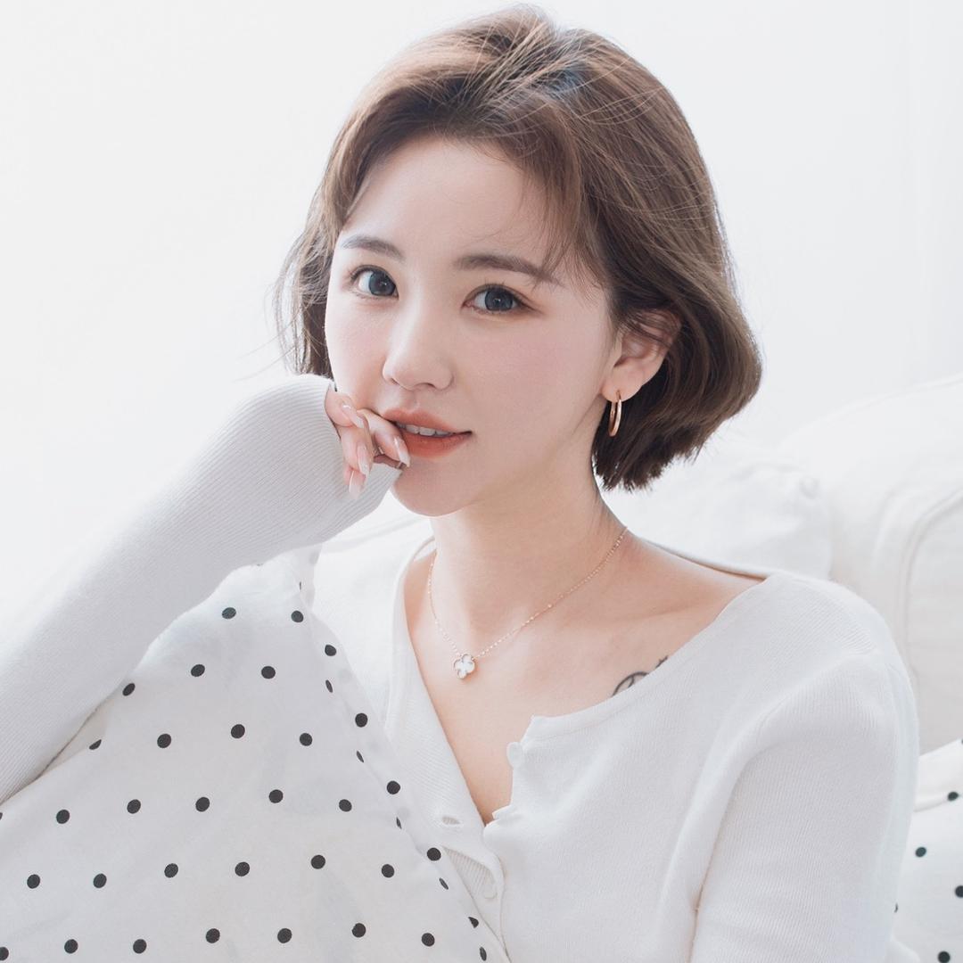 小萌吖🧸 ⁹⁹⁹