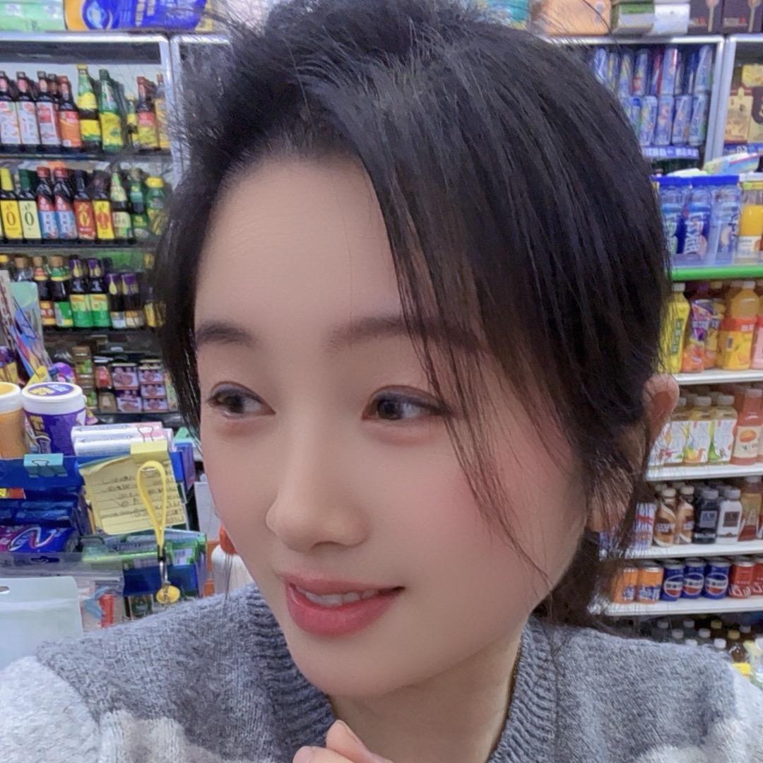 此女子╭ァ冭过單純°