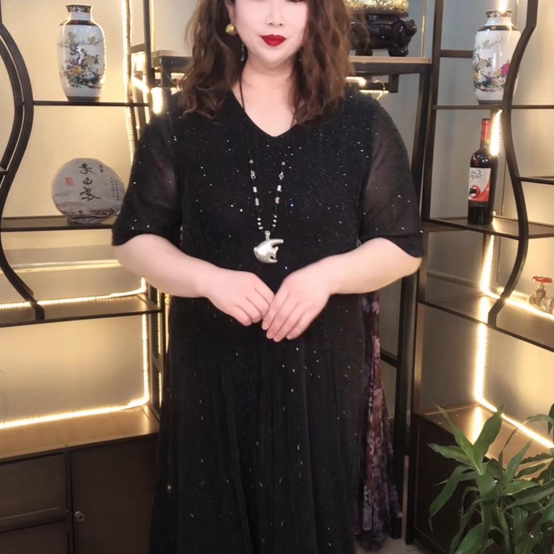 小莹高端定制大码女装