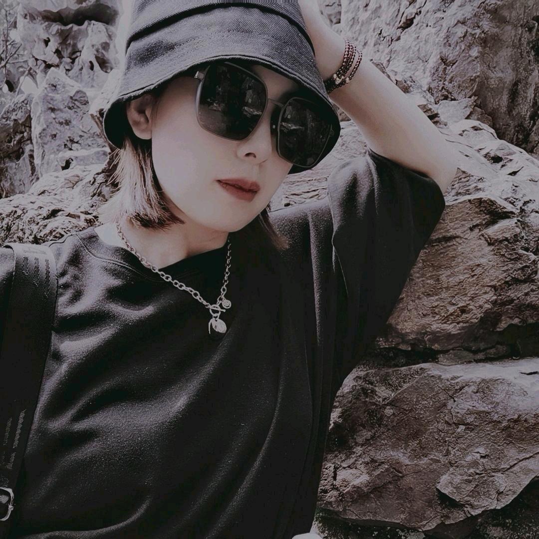 🍀斯文孙女士