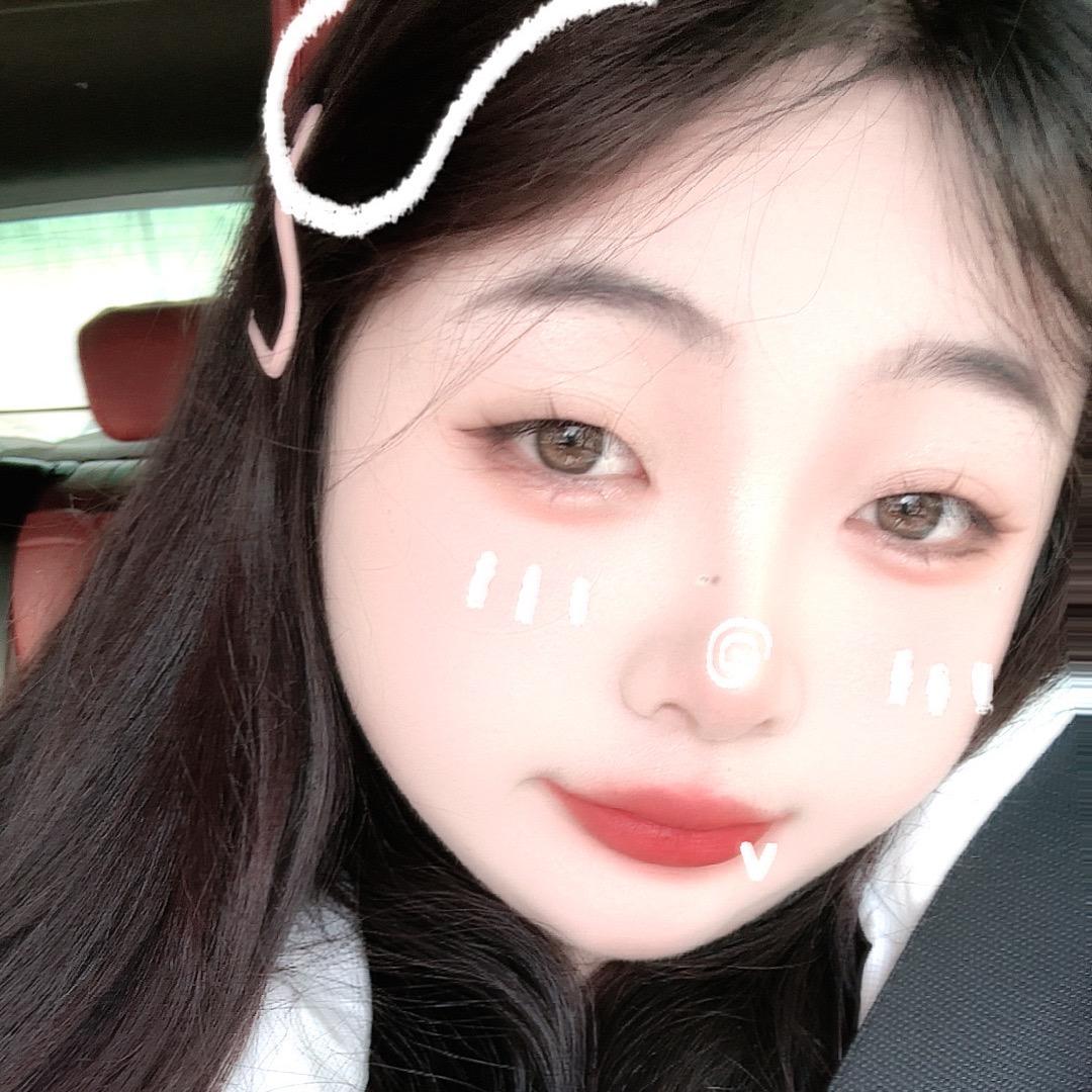 ❤️陪他笑、