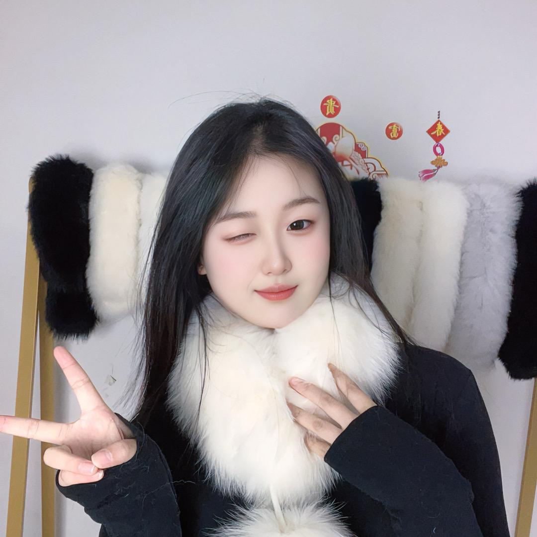 伊伊皮草服饰店