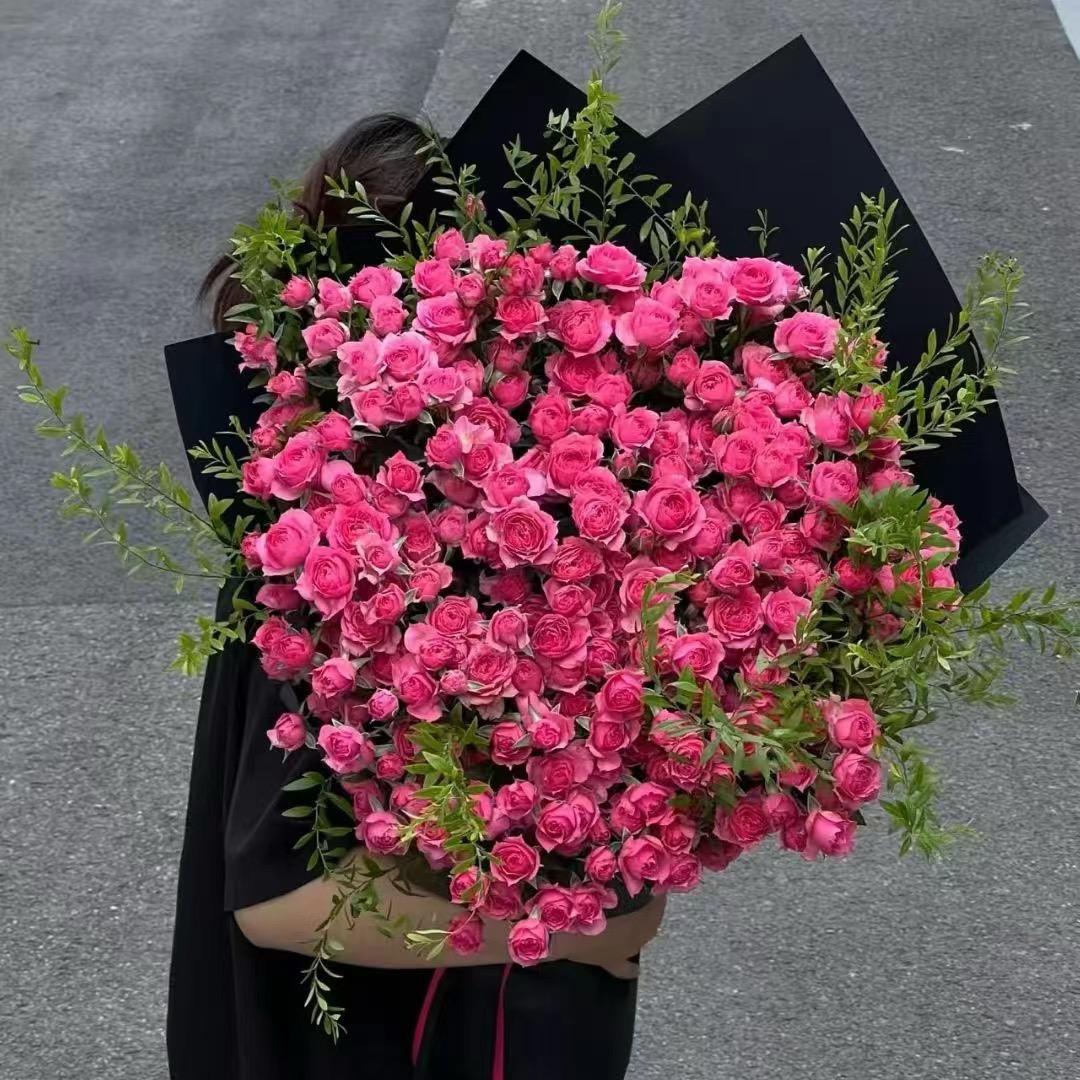 90后烧烤老板娘招学员