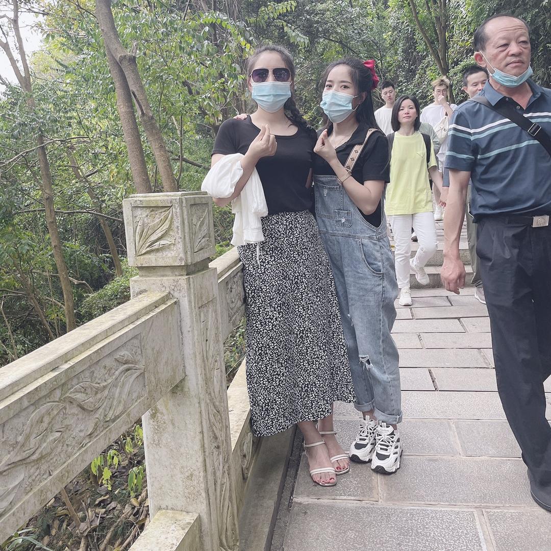 💅叶落抚尘💄💋