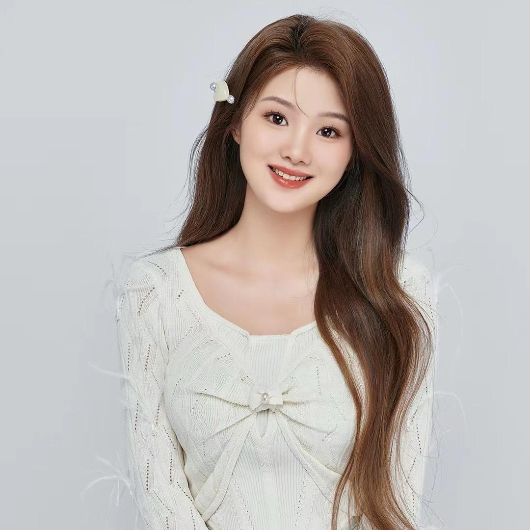 七朵(527小朵)@抖音