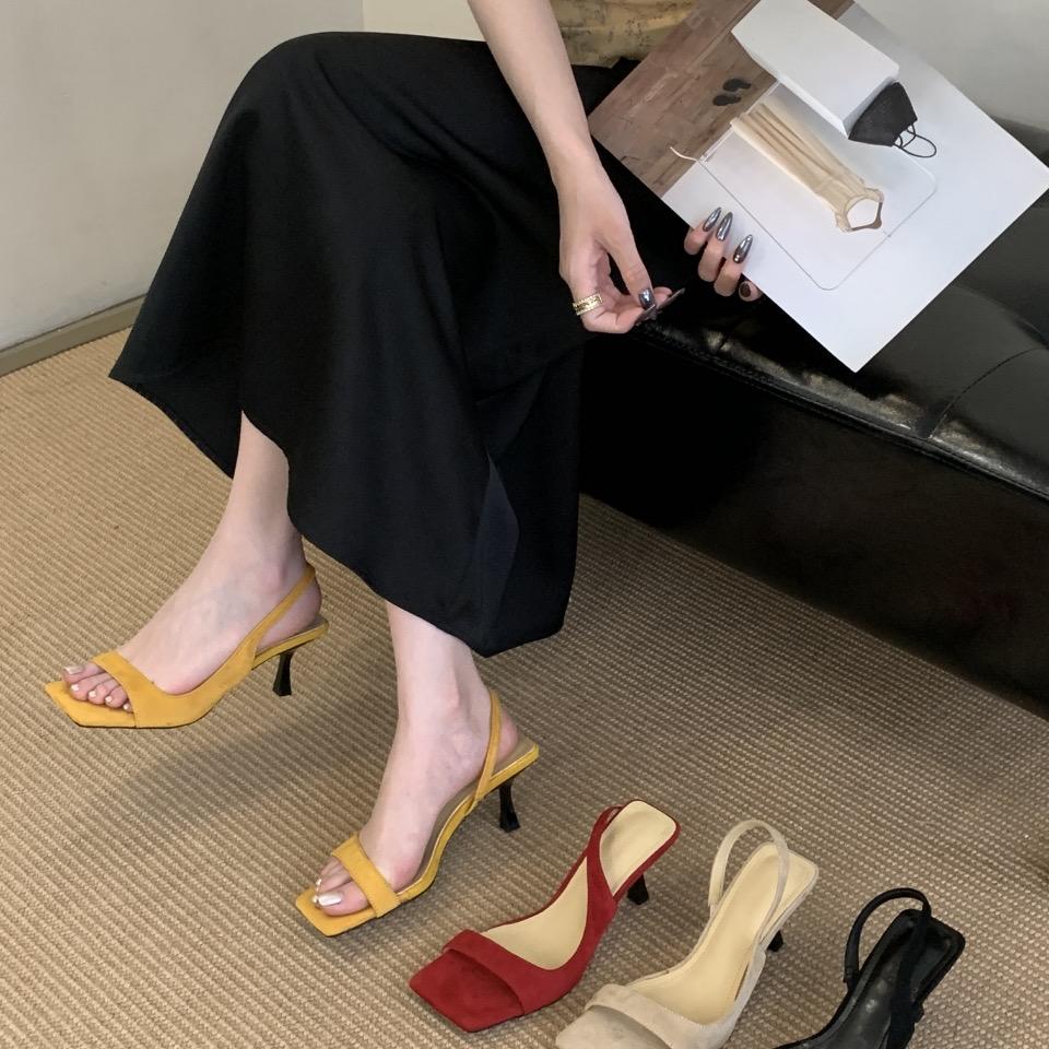 严品轻奢女鞋