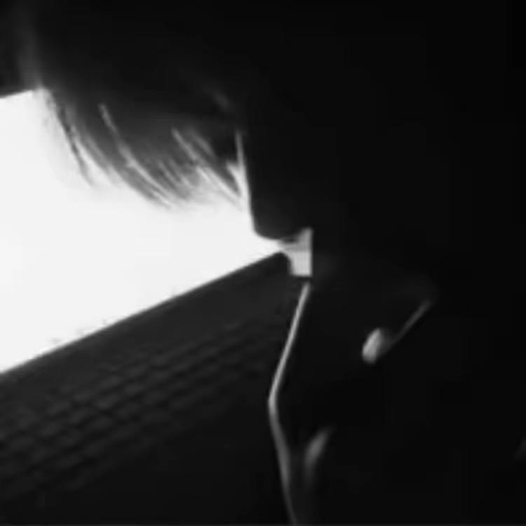 梁