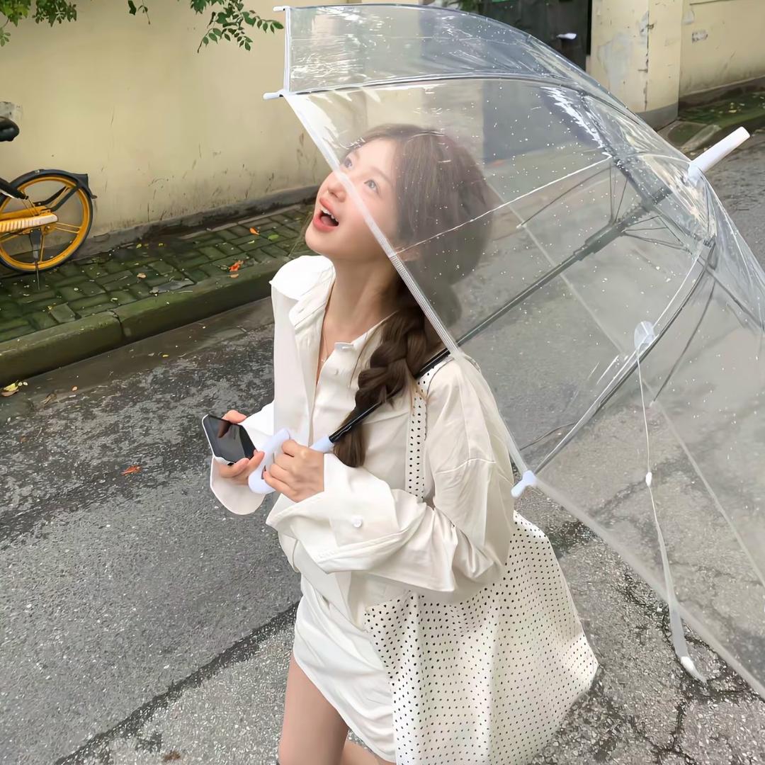 八月婷