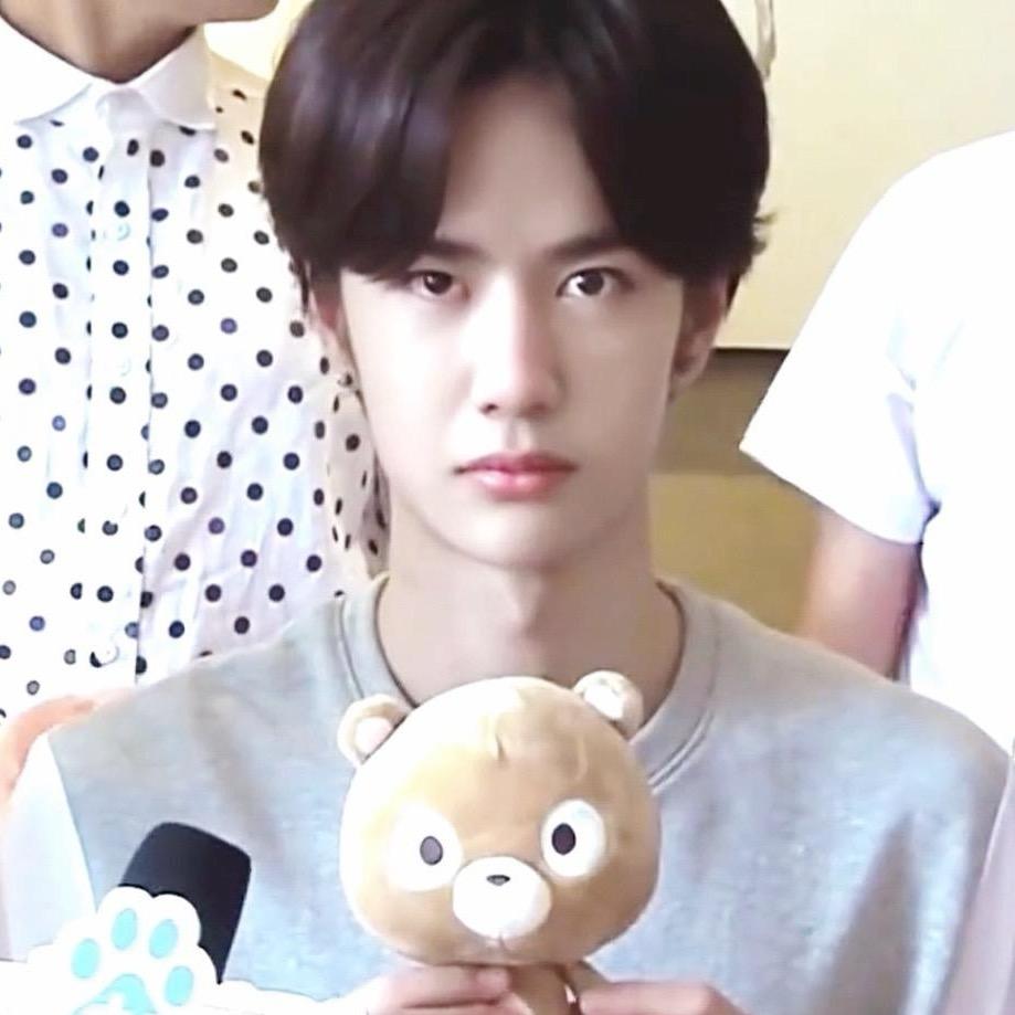 发呆呆呆呆鱼_1823