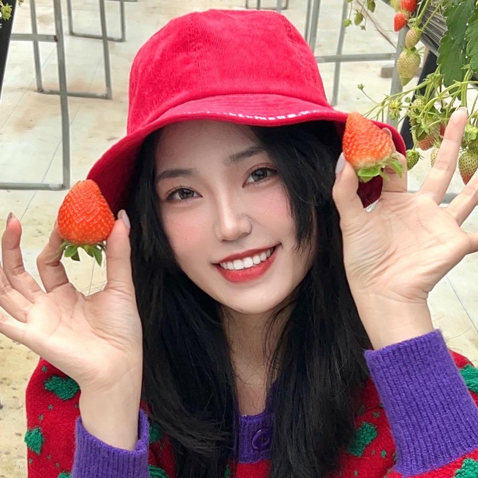 娇娇爱吃折耳根