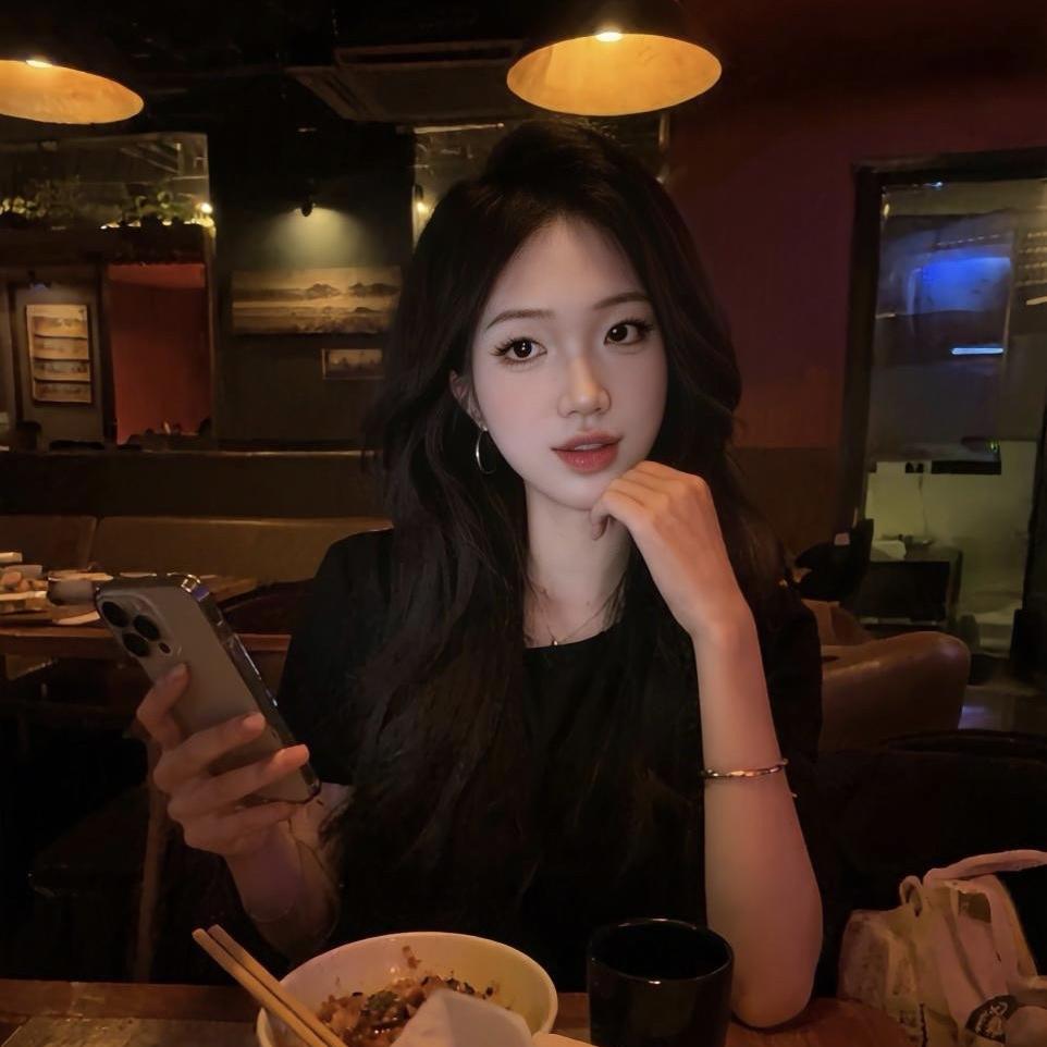 蔡婷婷南油女装