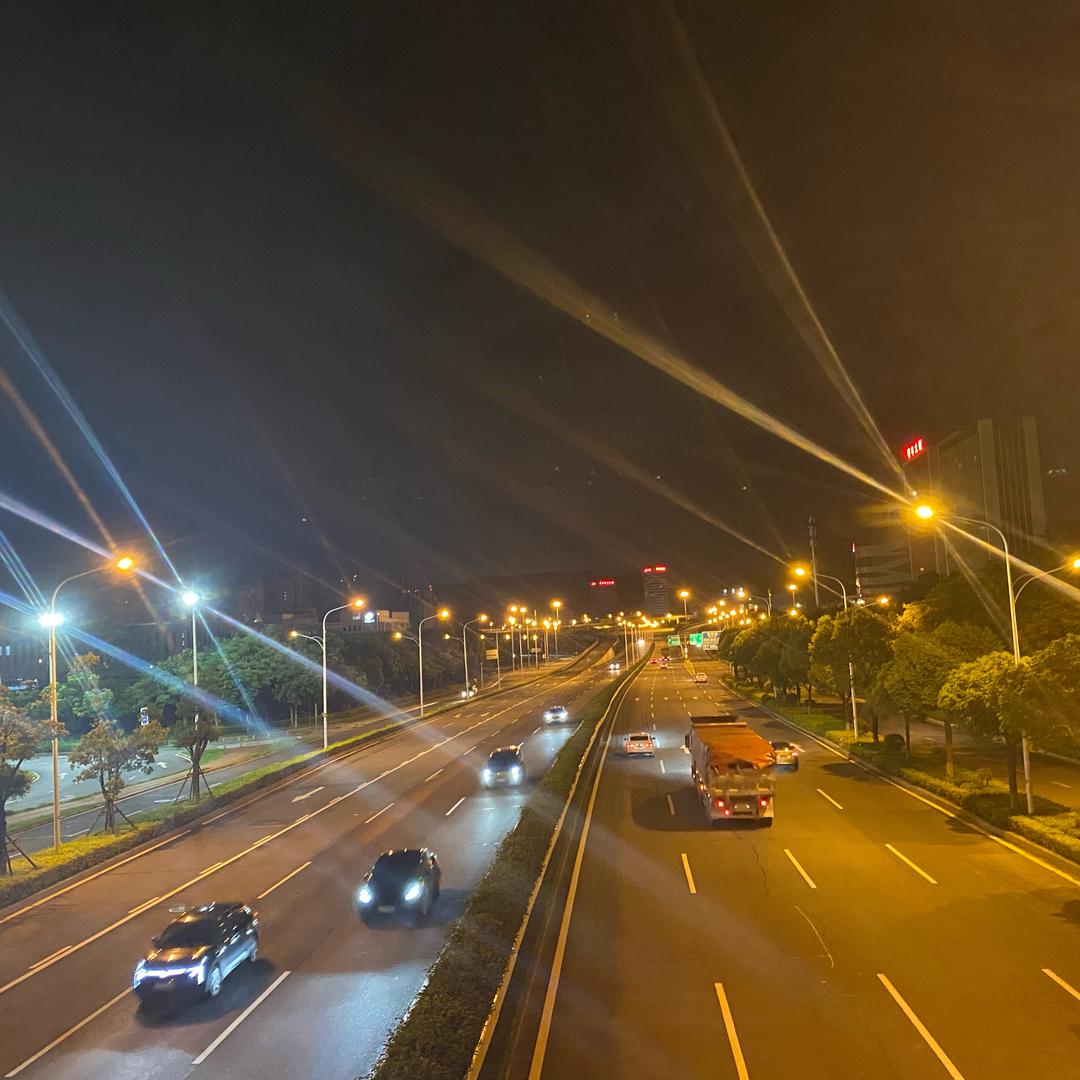 烈日下的众包仔（老王）