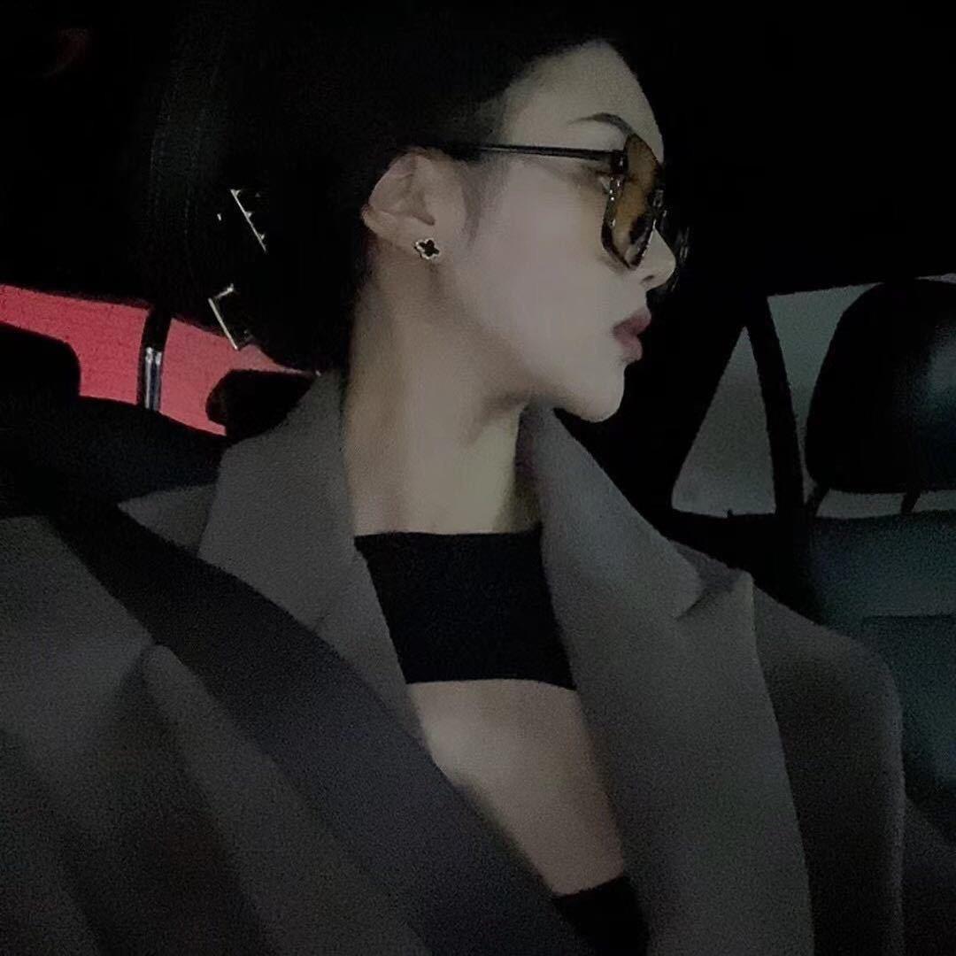 年轻人理发馆-璐茜