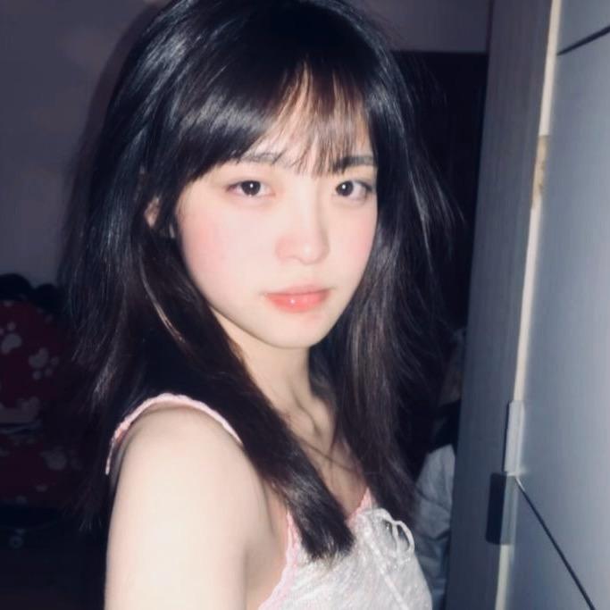 小V