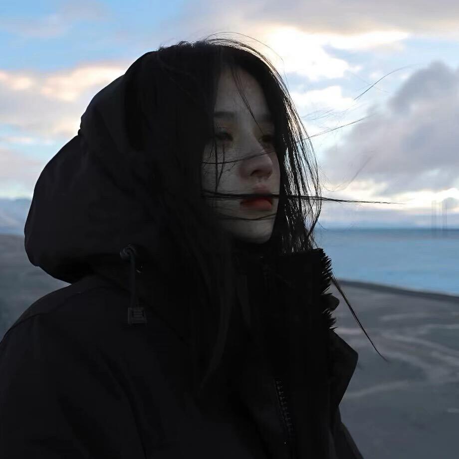 爾  菇  凉