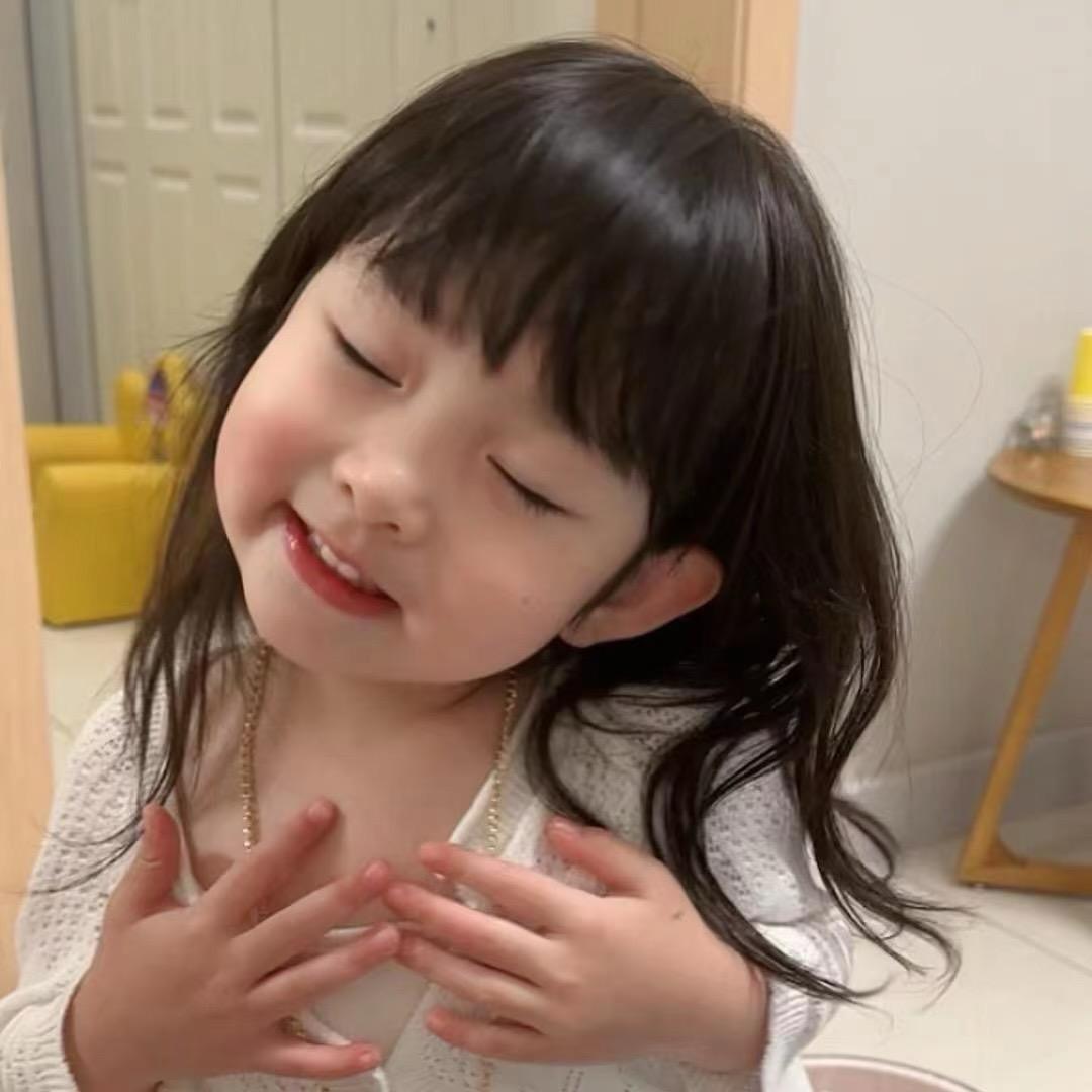 超级臭豆腐Molly Ko@抖音