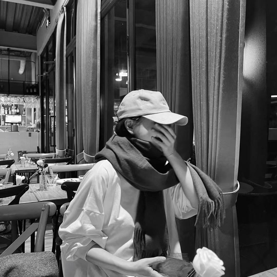 ㅤ  ㅤ︃ㅤ︃︅︄︃   ㅤㅤ 　ㅤㅤ