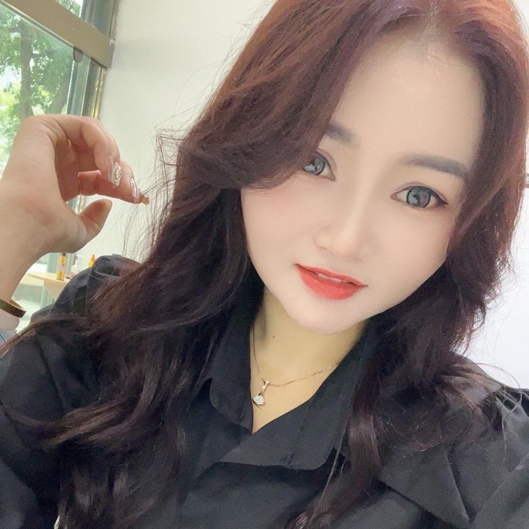 玲玲（朝茶暮酒店主）